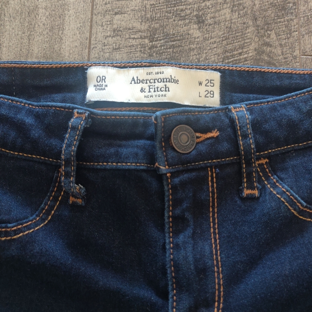 Abercrombie and Fitch Blue Denim Jegging - Picture 2 of 5